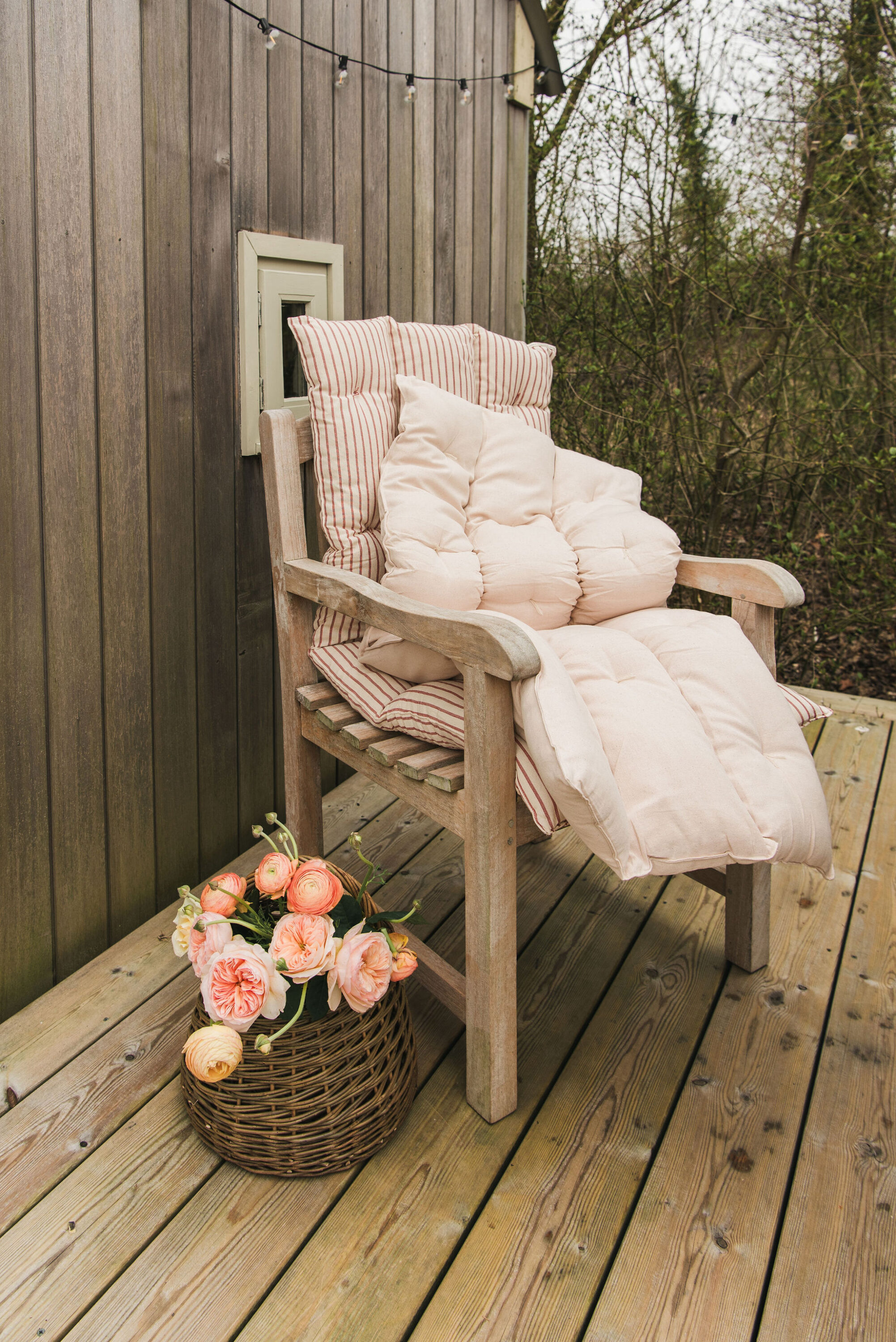 Plaster Pink Mattress - Outdoor Dining