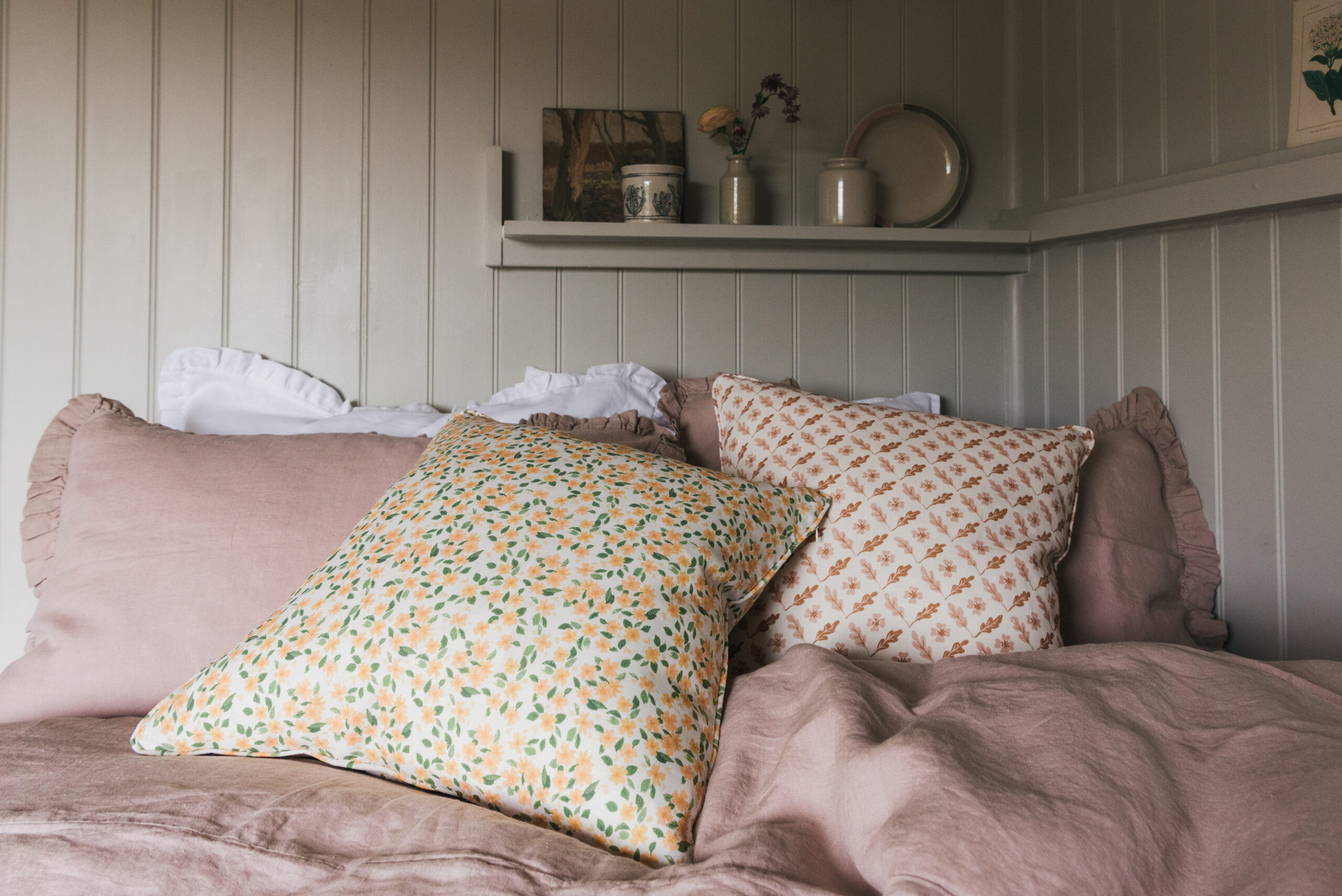 Sorbet_Living_Summer_2025-24-floral-cushions-banner-high-res.