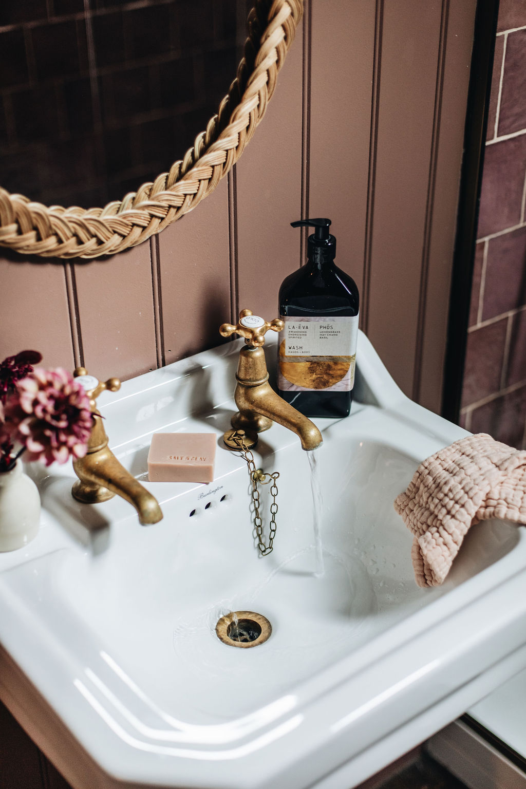 SorbetLivingAW_bed_and_bath_86_low_res