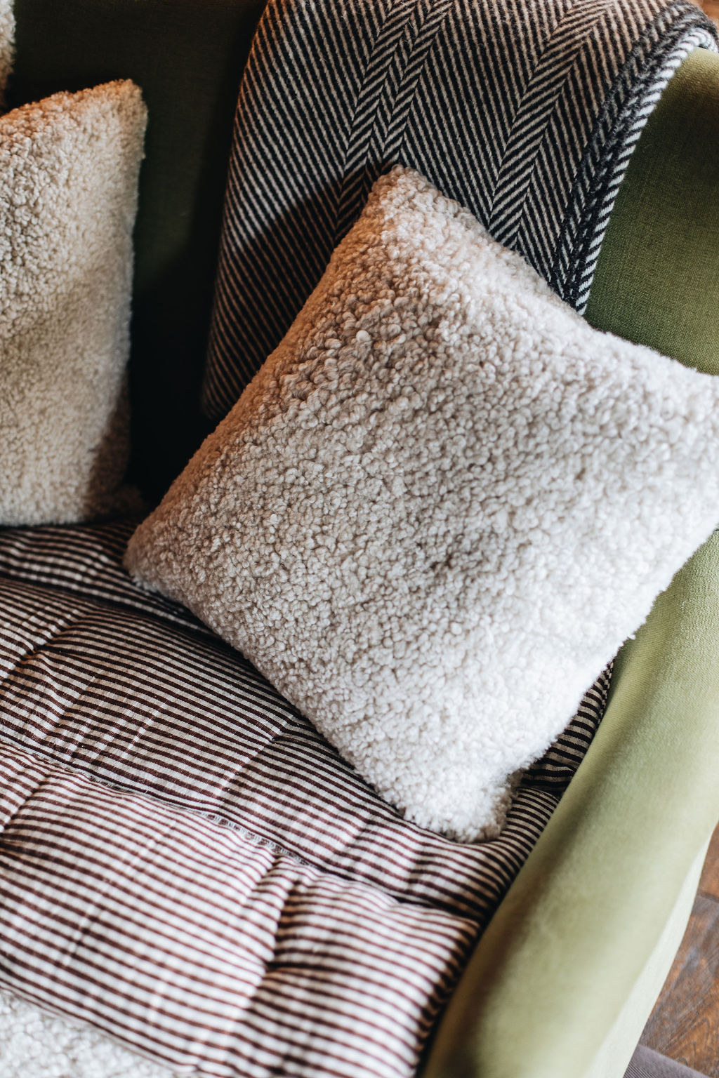 SorbetLivingAW_sheepskin_cushion_160_low_res
