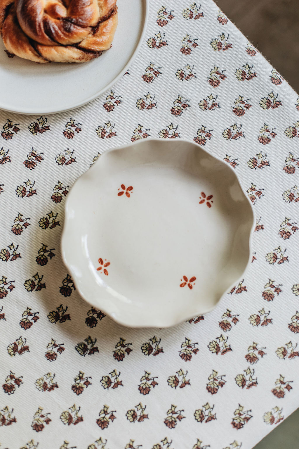 SorbetLivingAW_decorated_bowl_mocha_18_low_res