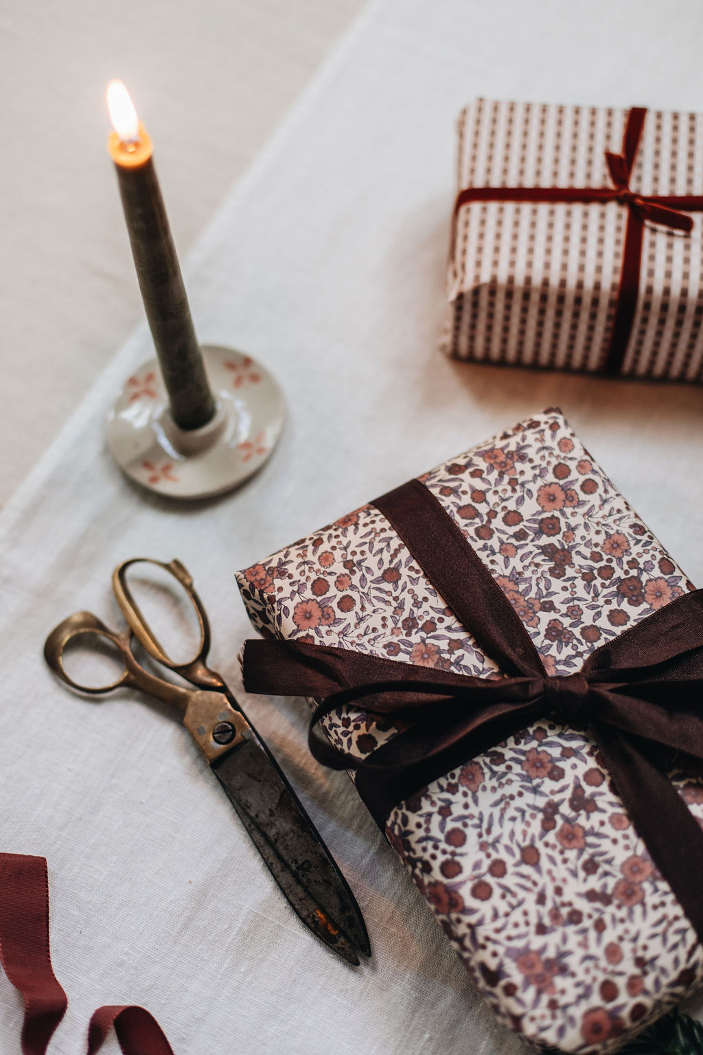 SorbetLivingAW_small_flowers_luxury_giftwrap_153_low_res