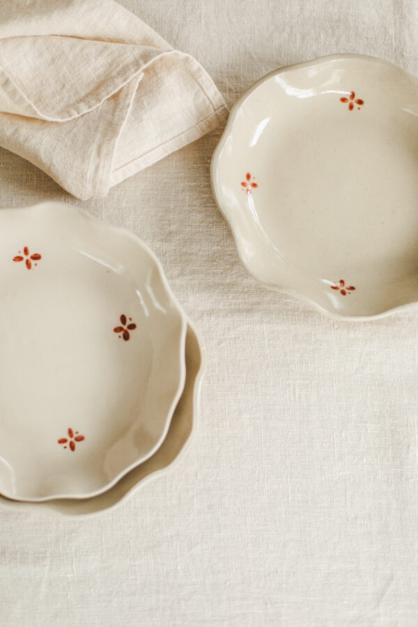 sorbetliving-spring-decorated-plate-mocha-34492026