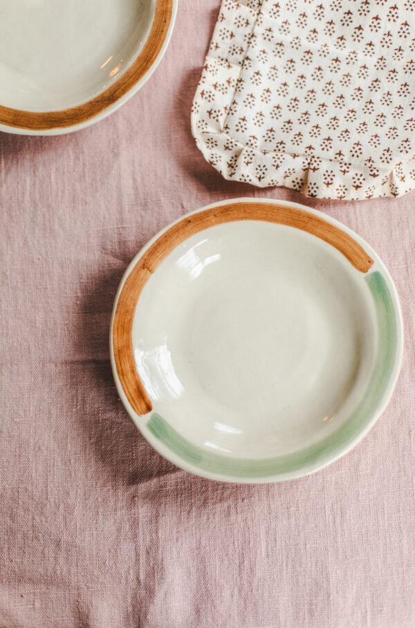 sorbetliving-spring-pistachio-stripe-plate-38132026
