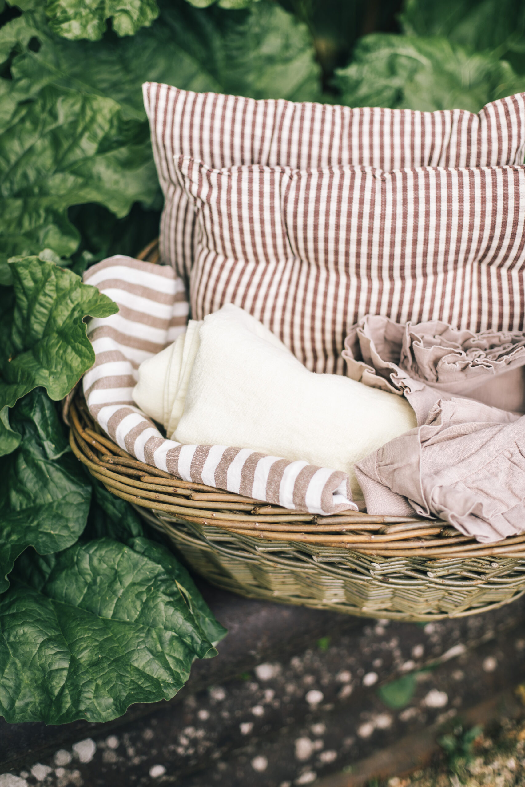 sorbet-living-laundry-basket-70682026