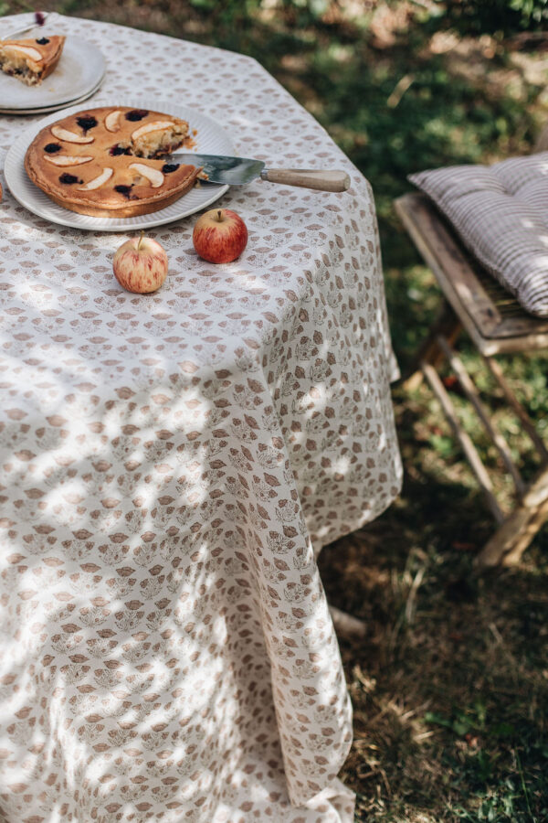 SorbetLivingAW26_AbbieMelle_floral_tablecloth_109