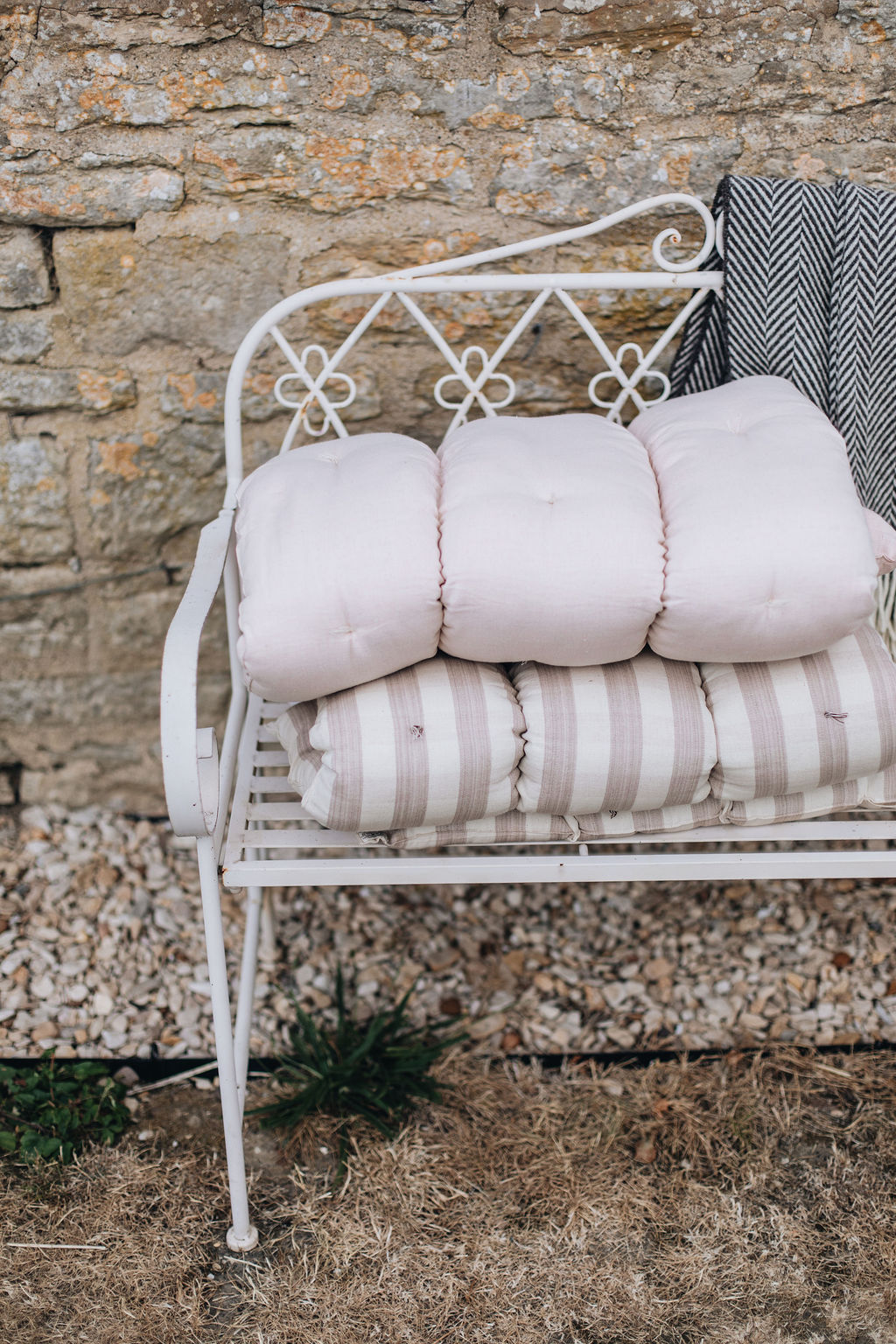 SorbetLivingAW26_AbbieMelle_hand_tufted_mattress_139