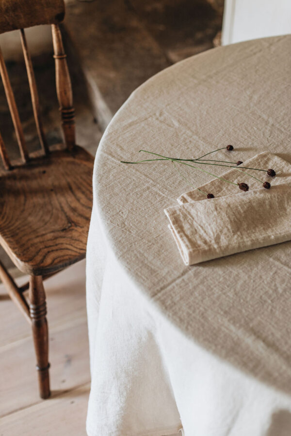 SorbetLivingAW26_AbbieMelle_linen_tablecloth_clotted_cream_83