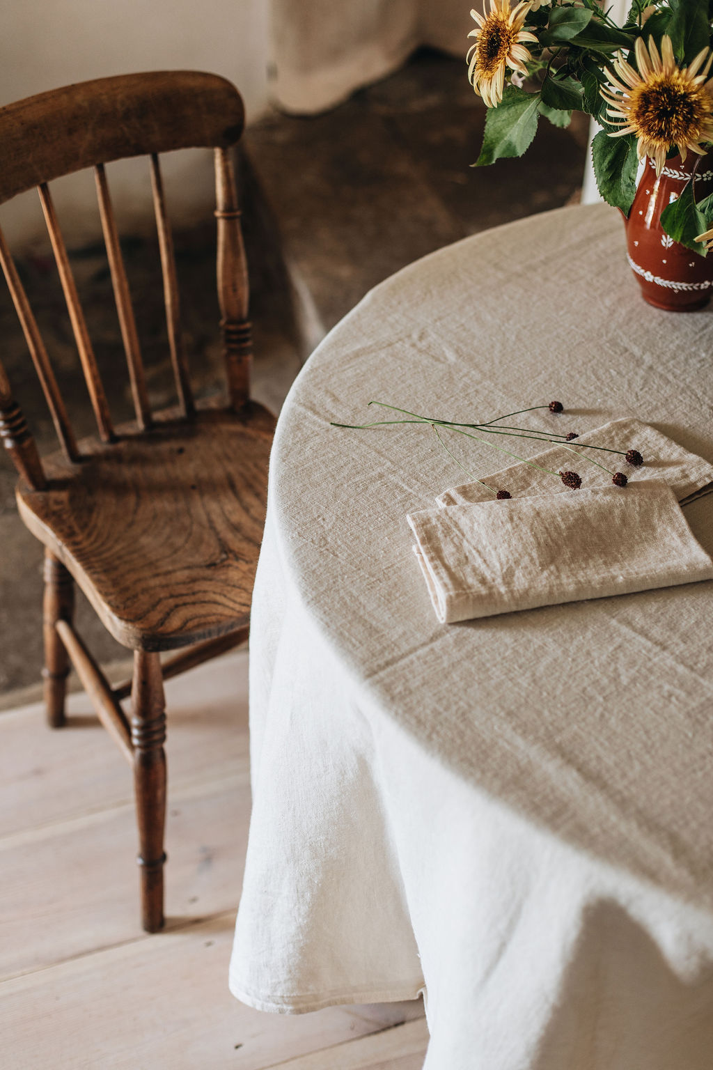 SorbetLivingAW26_AbbieMelle_linen_tablecloth_clotted_cream_84