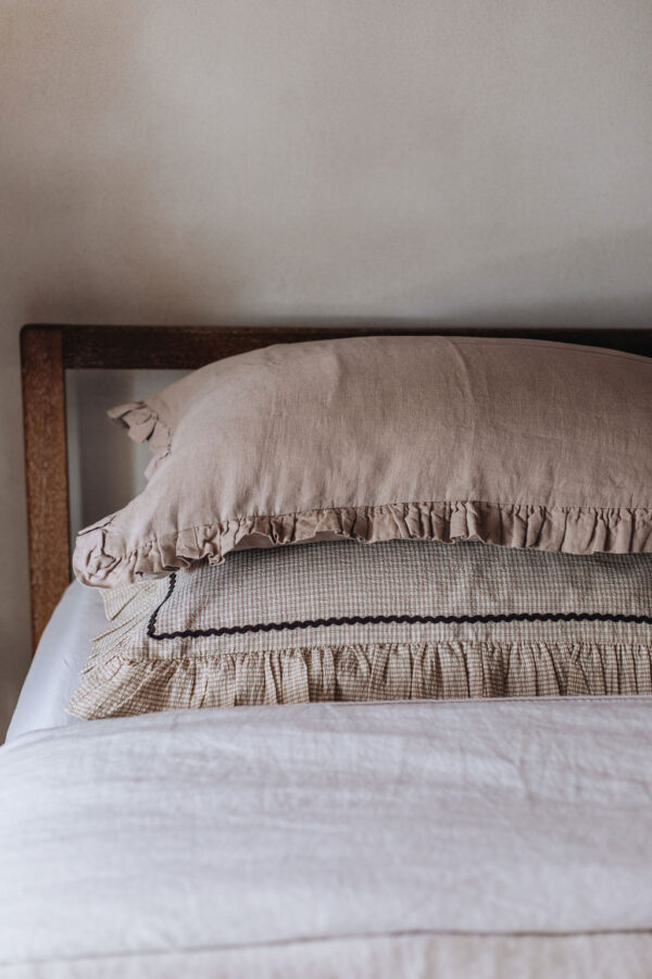 Putty Ruffle Linen Pillowcase