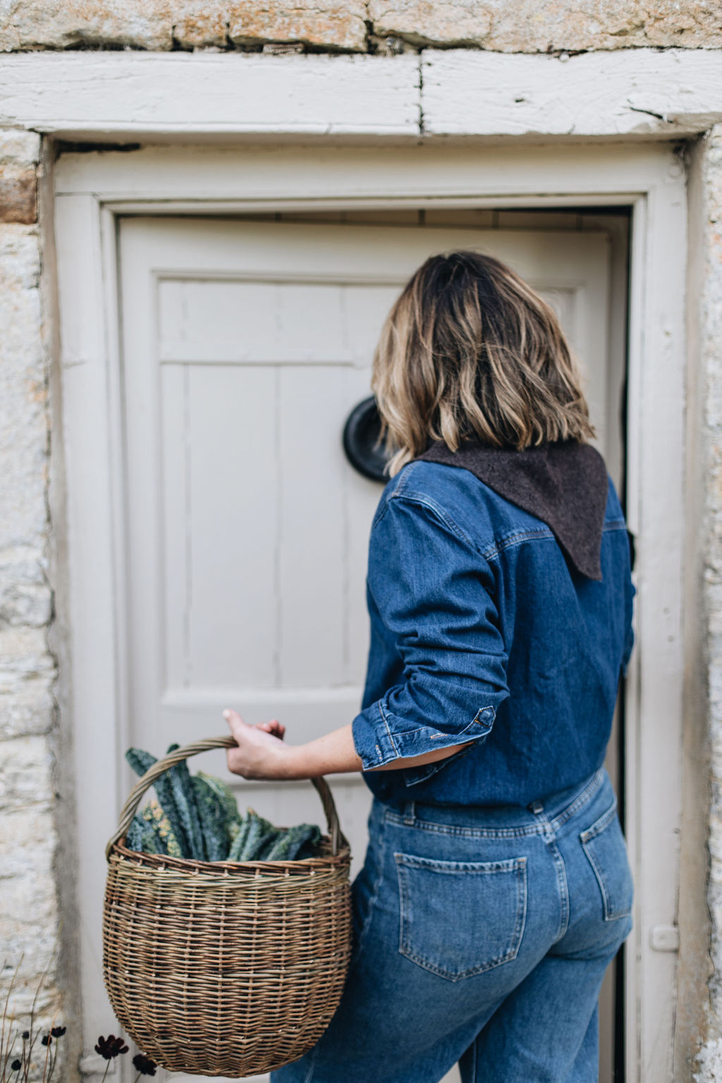 SorbetLivingAW26_AbbieMelle_round-shopper_handmade_willow_basket_126