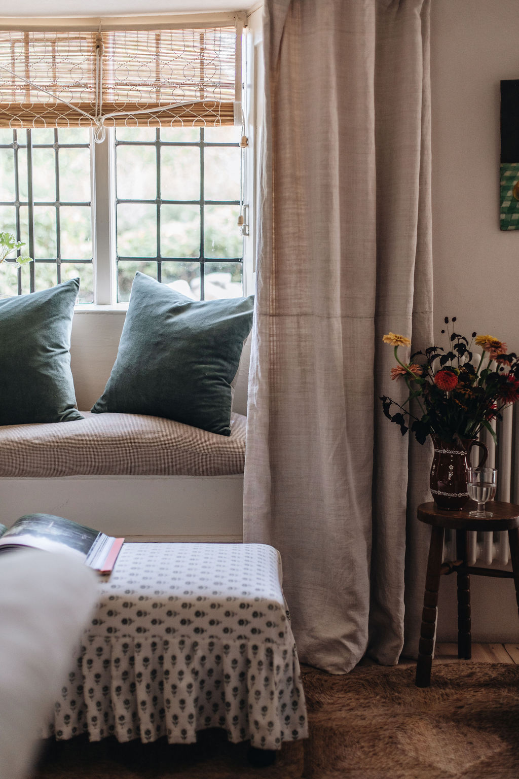 SorbetLivingAW26_AbbieMelle_velvet_and_linen_cushion_sage_102