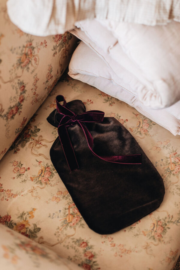 SorbetLivingAW26_AbbieMelle_velvet_hot_water-bottle_26